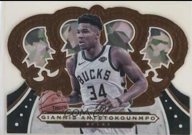 Giannis Antetokounmpo [Crystal] #30