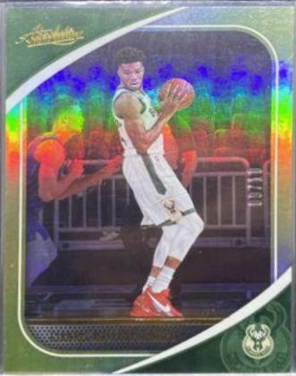 Giannis Antetokounmpo [Gold] #55