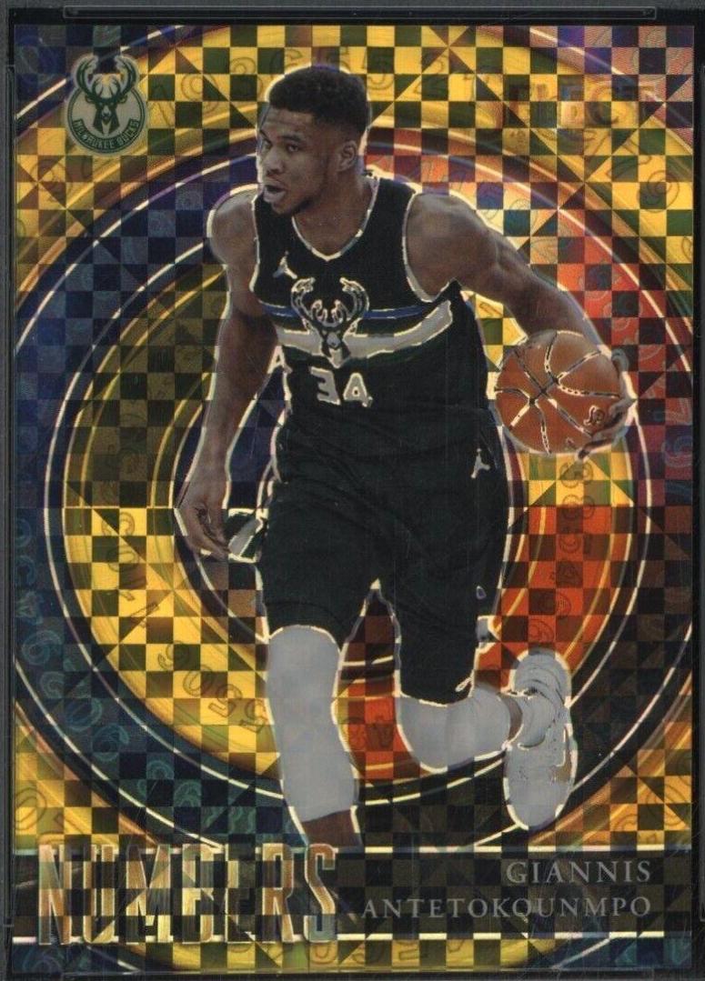 Giannis Antetokounmpo [Gold] #31