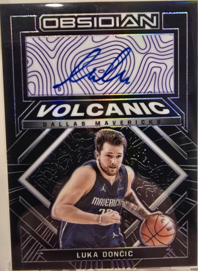 Luka Doncic [Purple] #VS-LDC