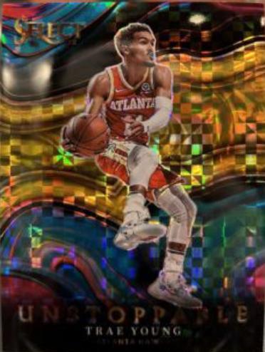 Trae Young [Gold Prizm] #13