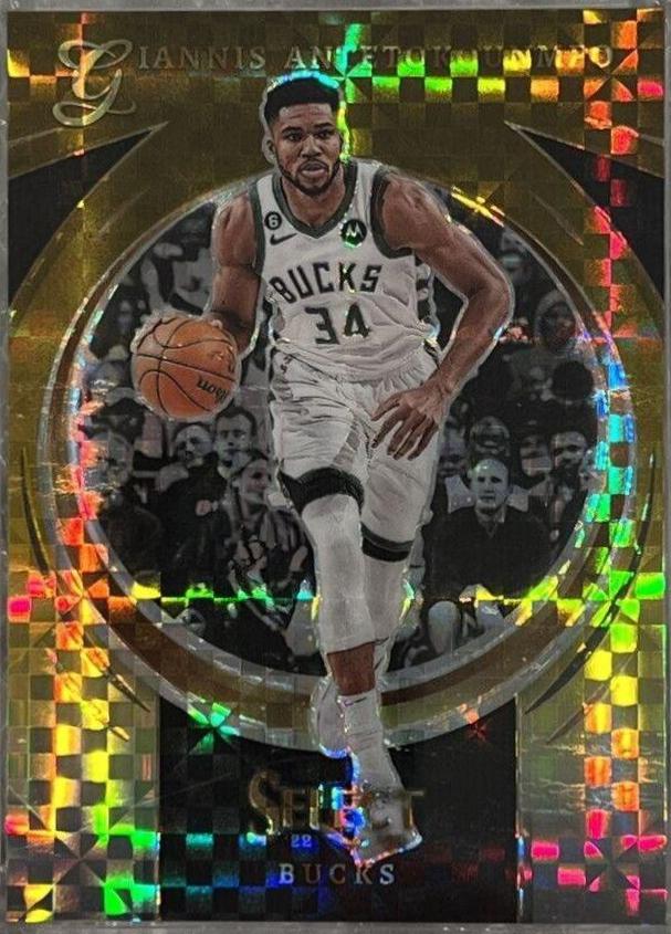 Giannis Antetokounmpo [Gold] #12