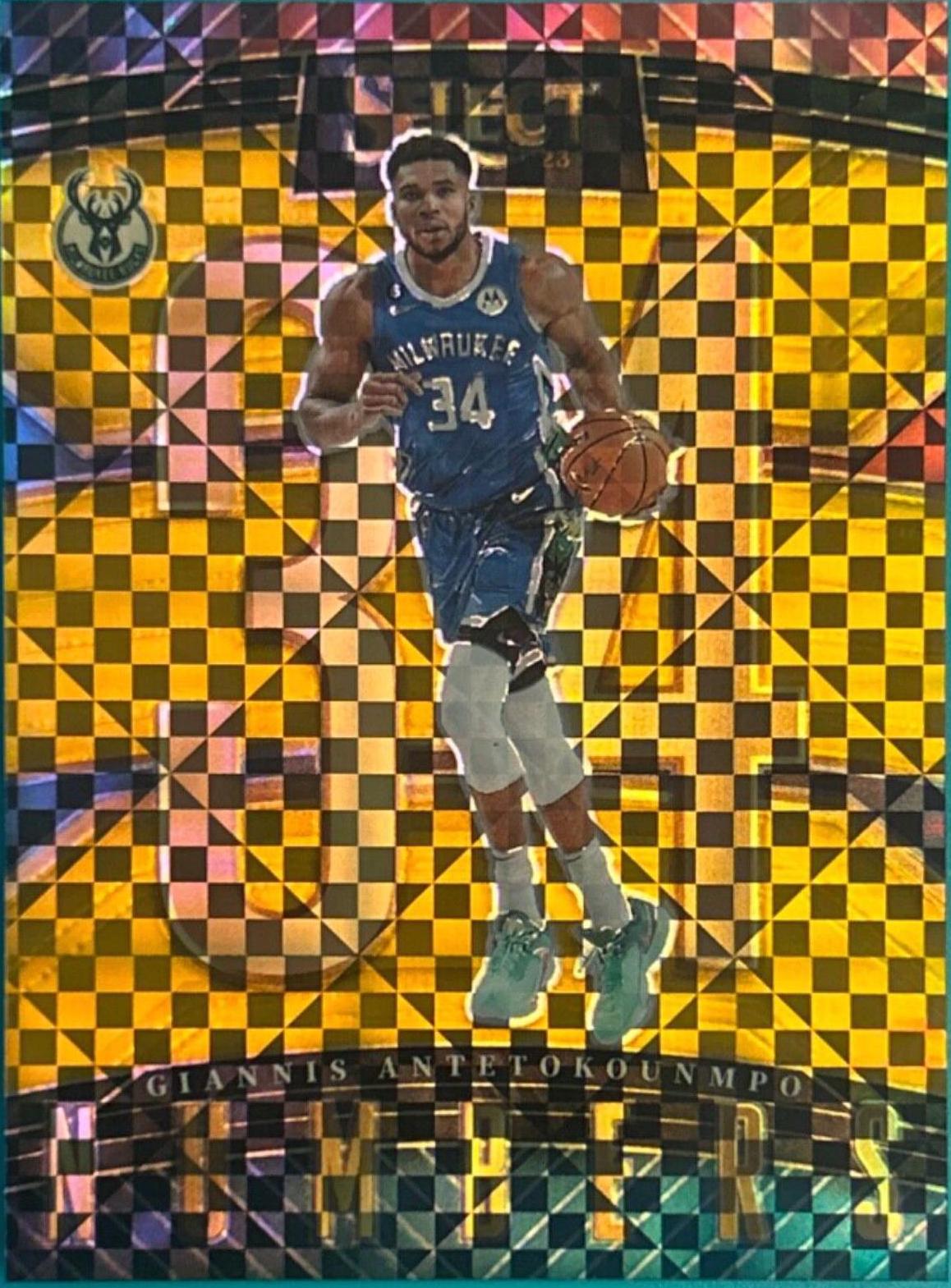 Giannis Antetokounmpo [Gold] #9