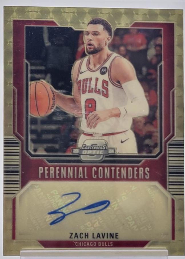 Zach LaVine [Gold Vinyl] #21