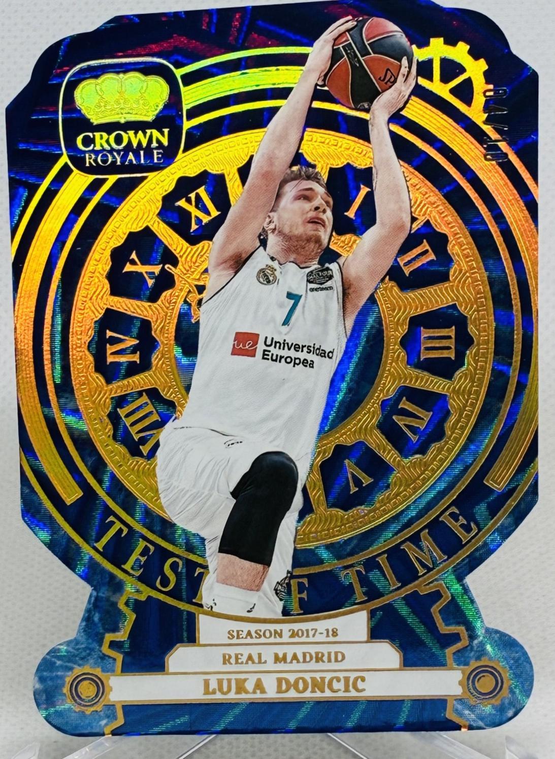 Luka Doncic [Gold] #14