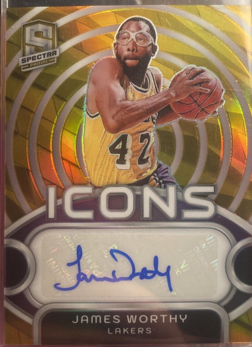 James Worthy [Gold] #IA-JWT