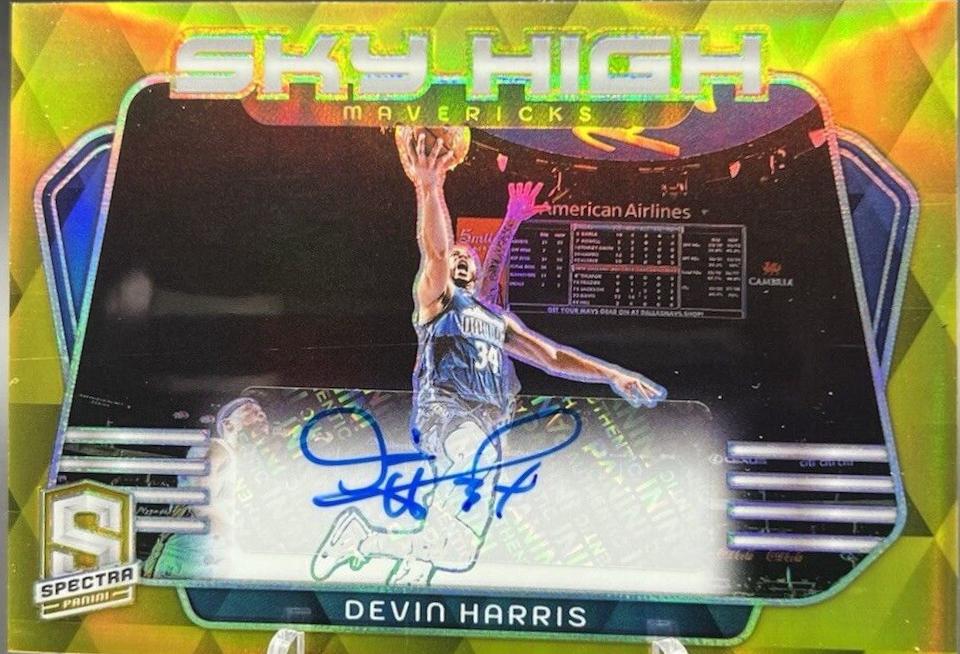 Devin Harris [Gold] #SKY-DVH