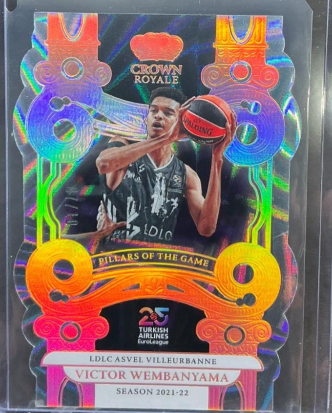 Victor Wembanyama [Gold] #7