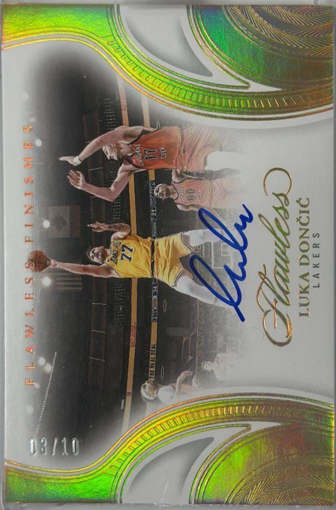 Luka Doncic [Gold] #28