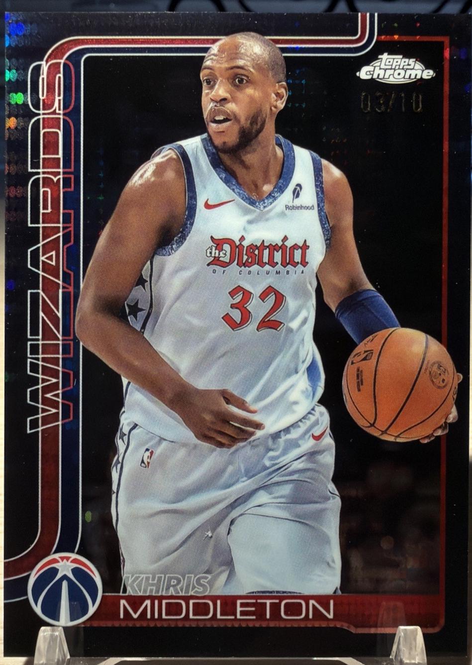 Khris Middleton [Pulsar Black Refractor] #204