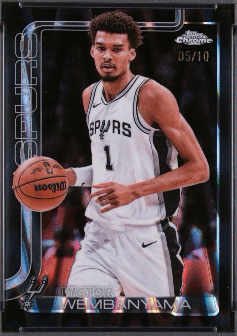 Victor Wembanyama [RayWave Black Refractor] #221