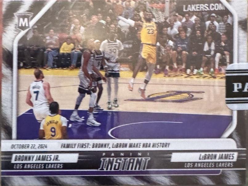 Bronny James Jr. / LeBron James [White] #26