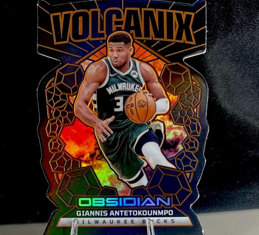 Giannis Antetokounmpo #10