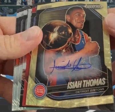 Isaiah Thomas [Gold Vinyl] #29
