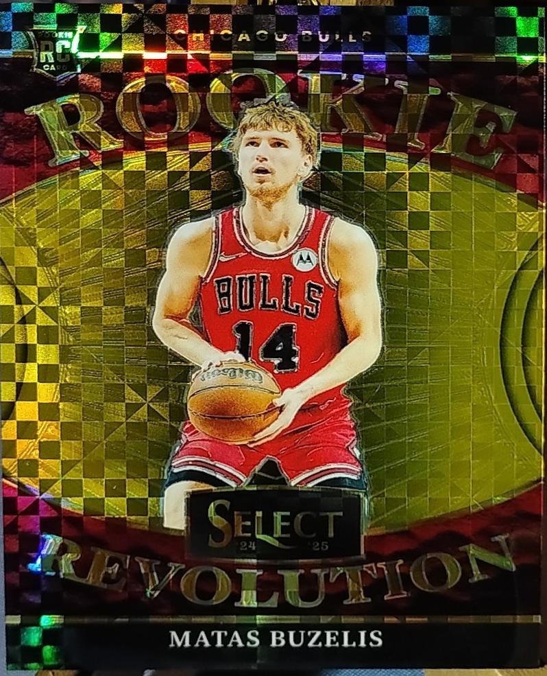 Matas Buzelis [Gold Prizm] #13