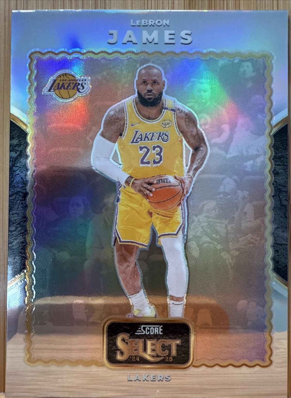 LeBron James [Silver Prizm] #3