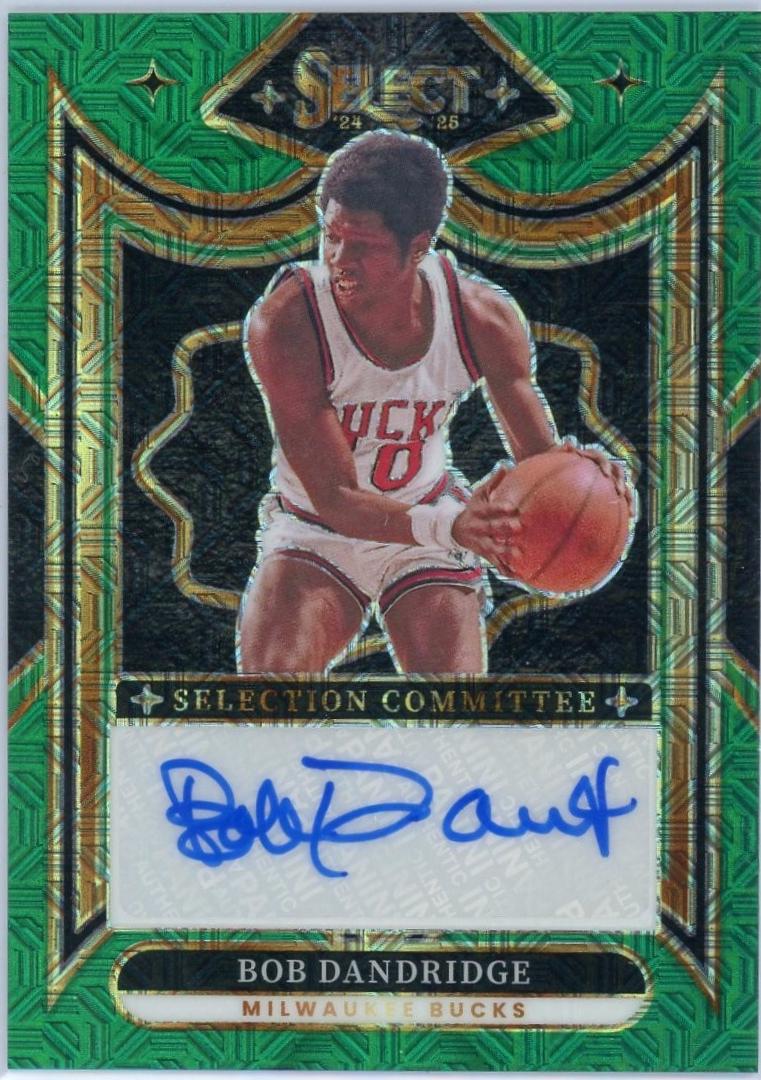 Bob Dandridge [Green Mojo Prizm] #4