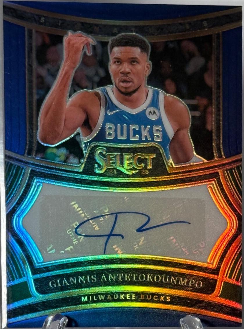 Giannis Antetokounmpo [Blue Prizm] #4