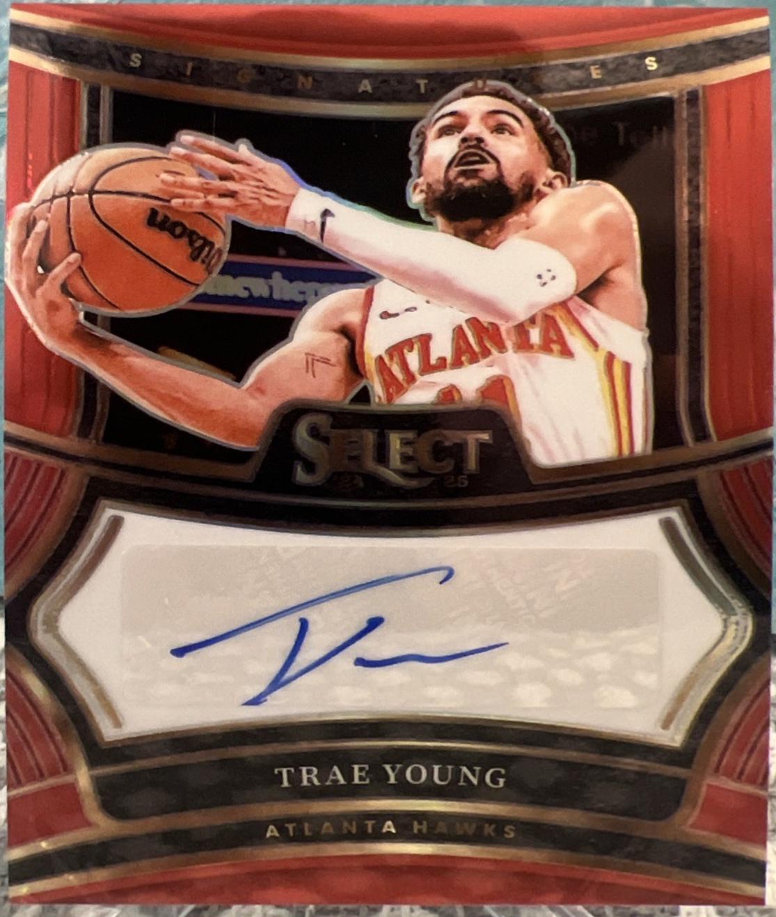 Trae Young [Red Prizm] #8