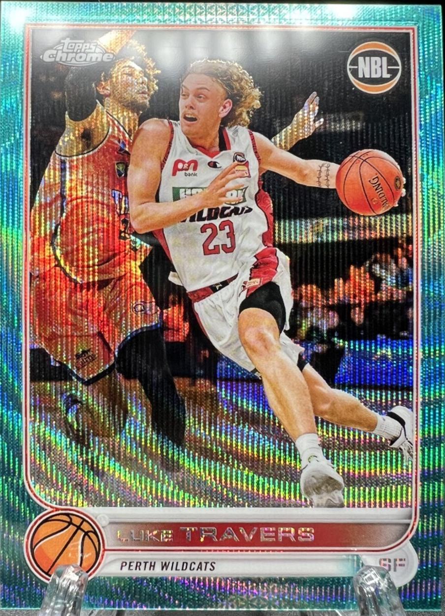 Luke Travers [Aqua Wave Refractor] #67
