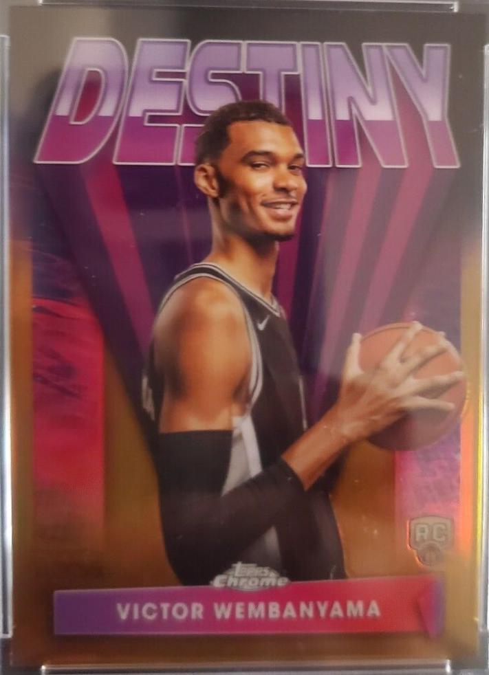 Victor Wembanyama [Gold Refractor] #D-1