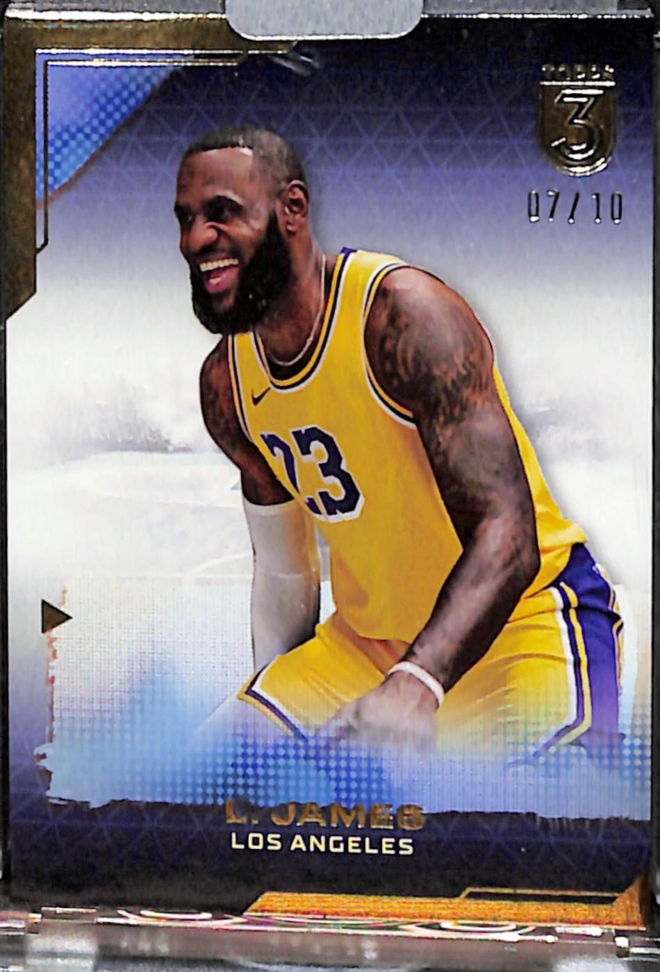 Lebron James [Gold] #74