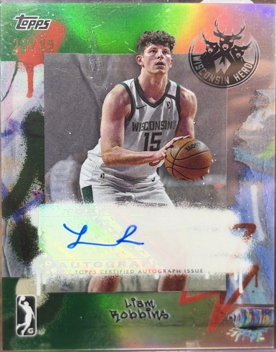 Liam Robbins [Green Refractor] #AU-LR