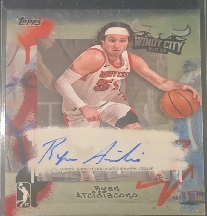Ryan Arcidiacono [Pink Refractor] #AU-RA