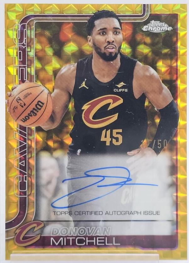 Donovan Mitchell [Refractor Geometric Gold] #TCA-DM