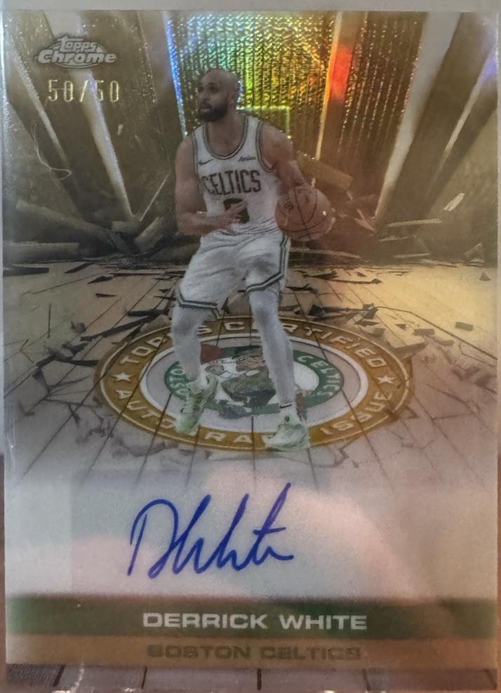 Derrick White [Refractor Gold] #TAU-DW