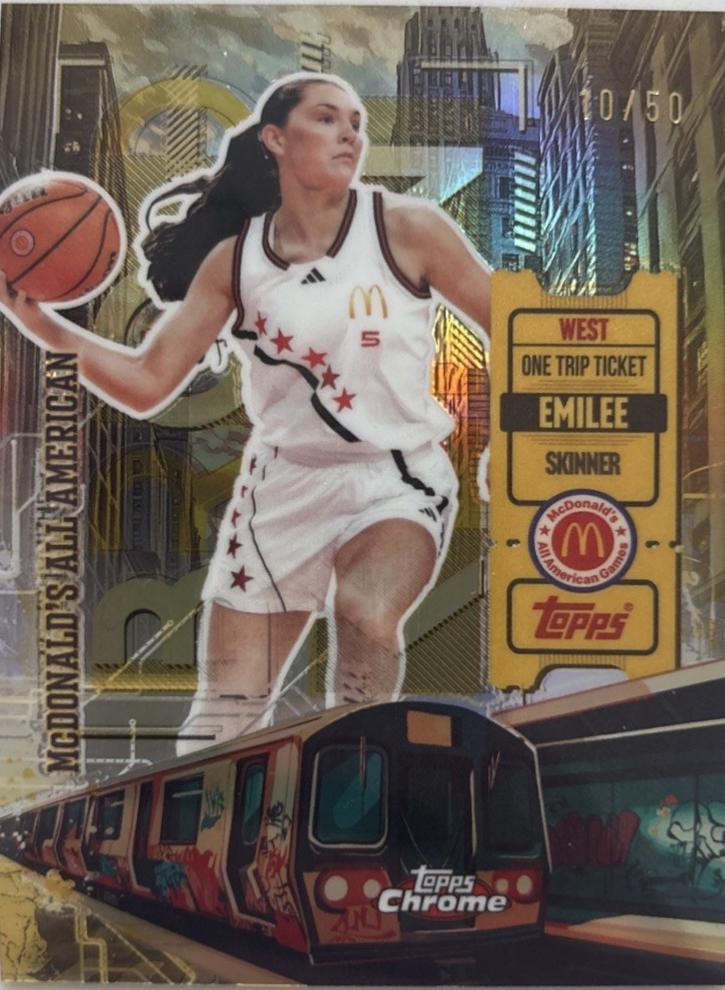 Emilee Skinner [Gold Refractor] #HR-35