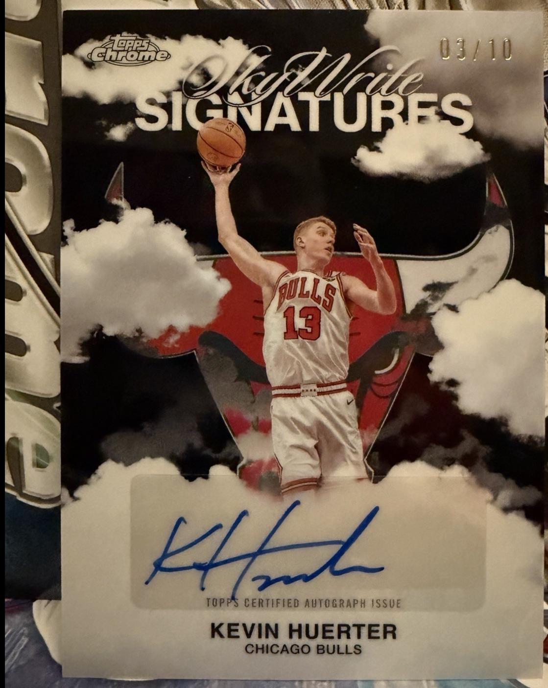 Kevin Huerter [Black] #SWS-KH