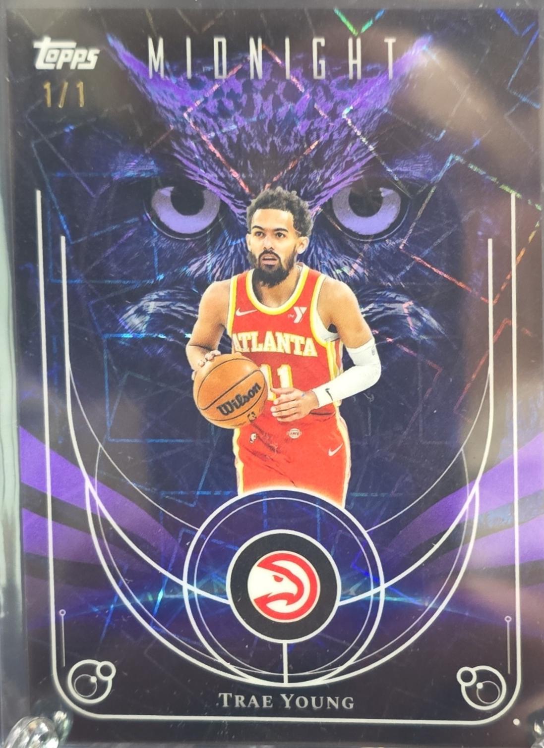 Trae Young [Black Light] #NO-9