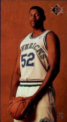 Samaki Walker #130