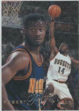 Robert Pack #32