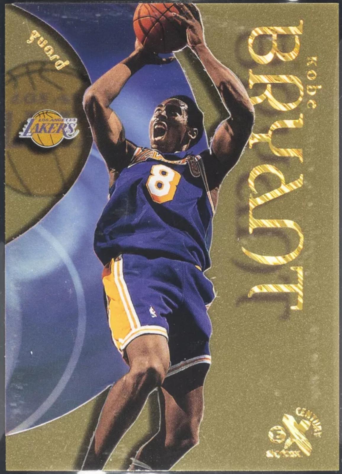 Kobe Bryant [Essential Cred. Future] #10