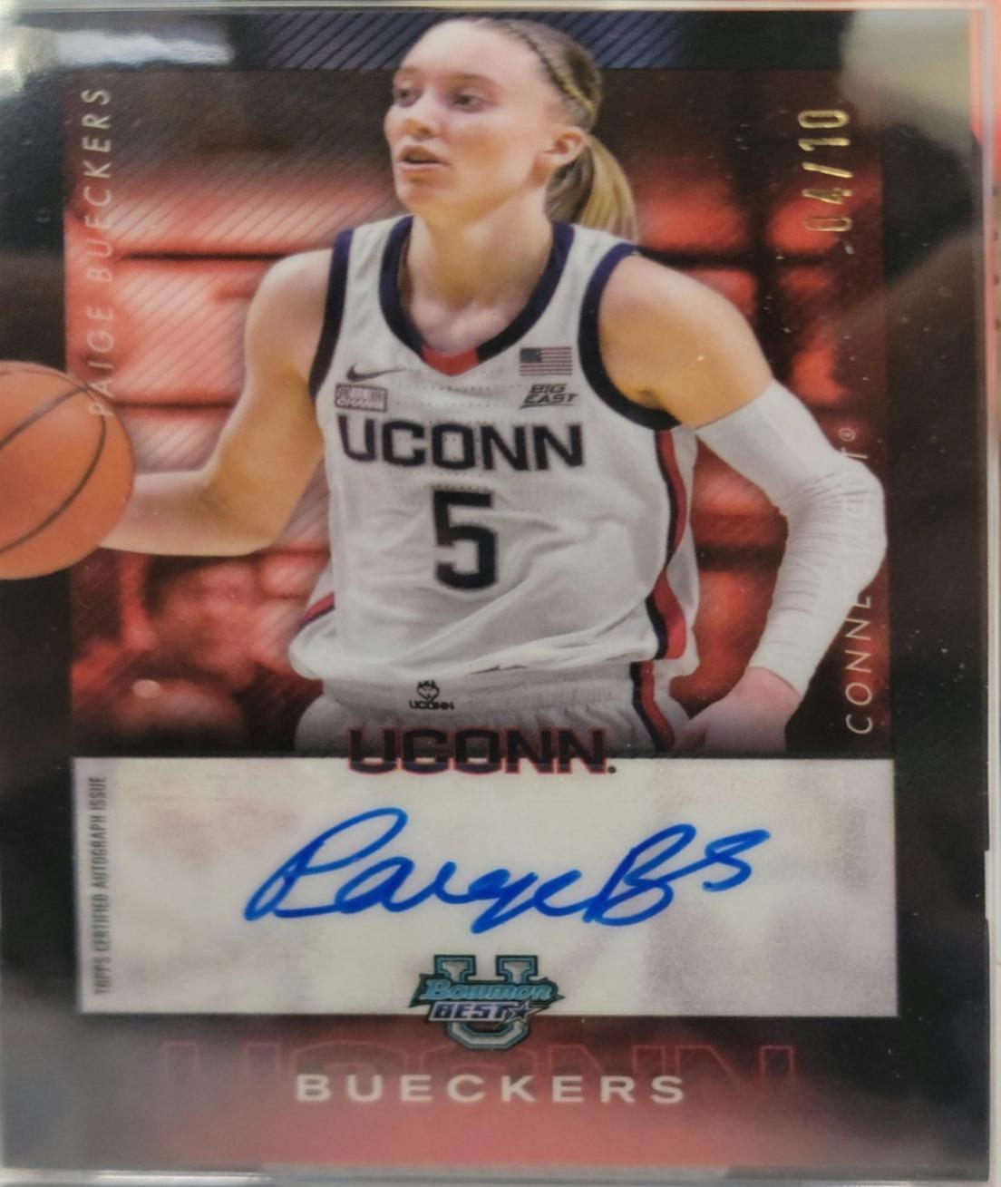 Paige Bueckers [Black Refractor] #ISO-PB