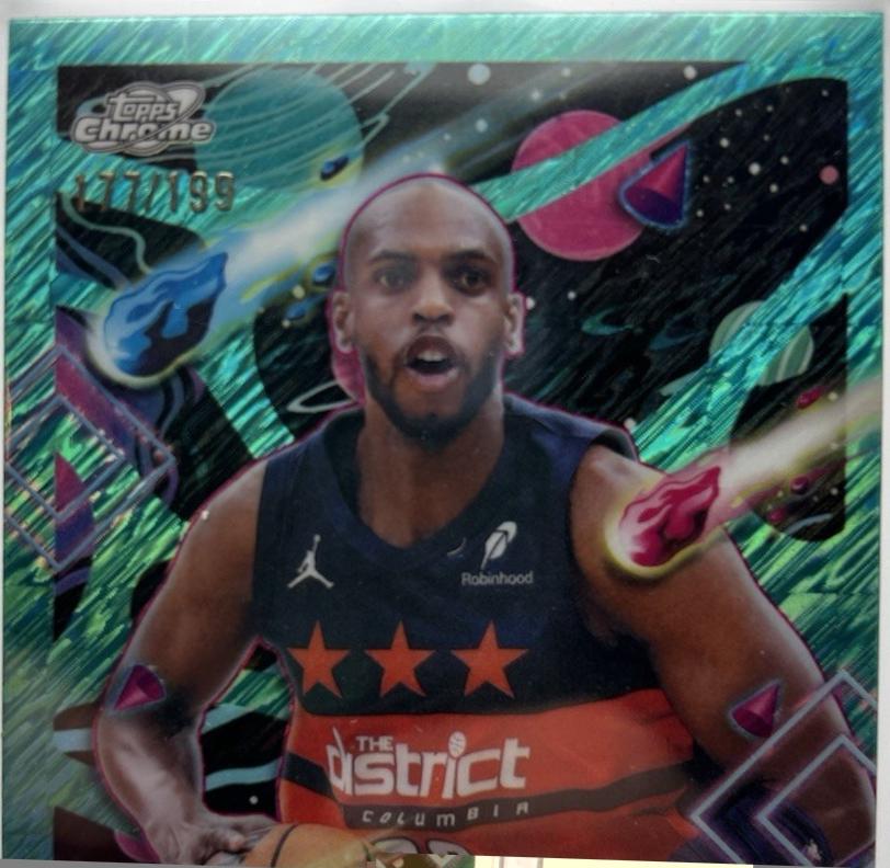 Khris Middleton [Aqua Equinox Refractor] #107