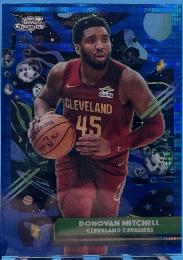 Donovan Mitchell [Blue Moon Refractor] #102
