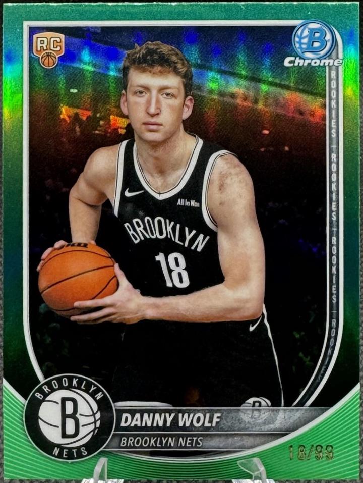 Danny Wolf [Green Refractor] #BCV-27