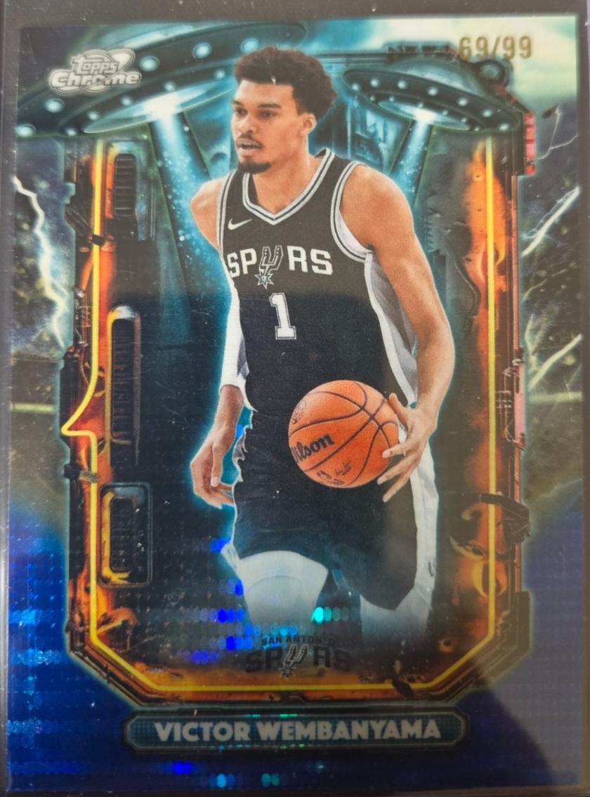 Victor Wembanyama [Blue Moon Refractor] #ET-7