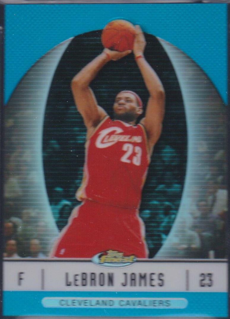 LeBron James [Blue Refractor] #22