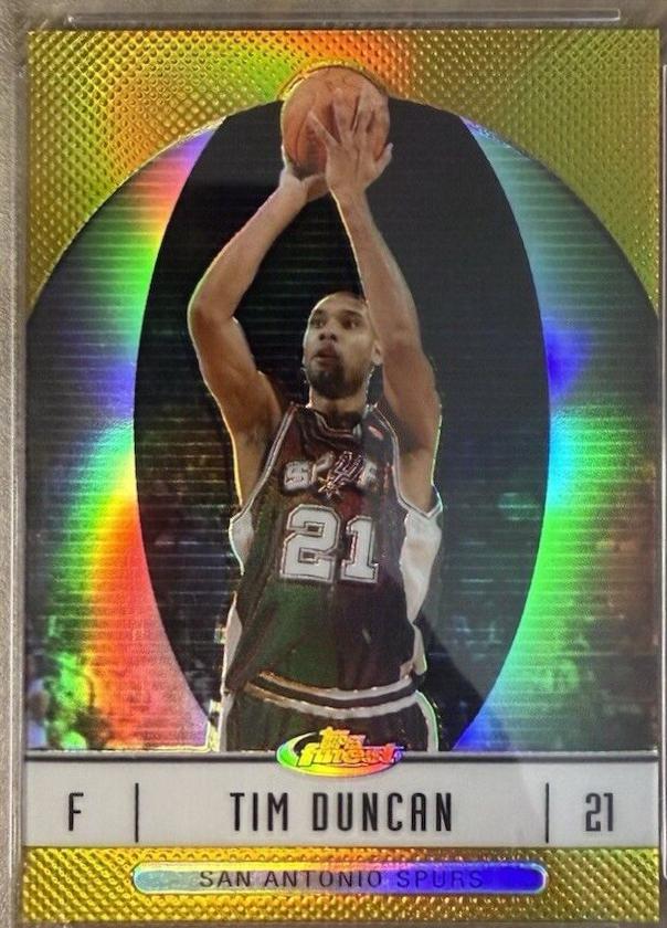 Tim Duncan [Gold Refractor] #9