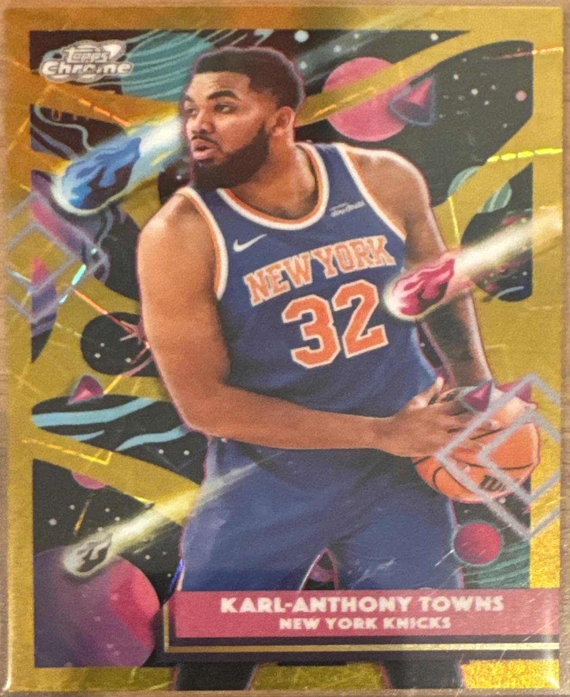 Karl-Anthony Towns [Gold Interstellar Refractor] #167