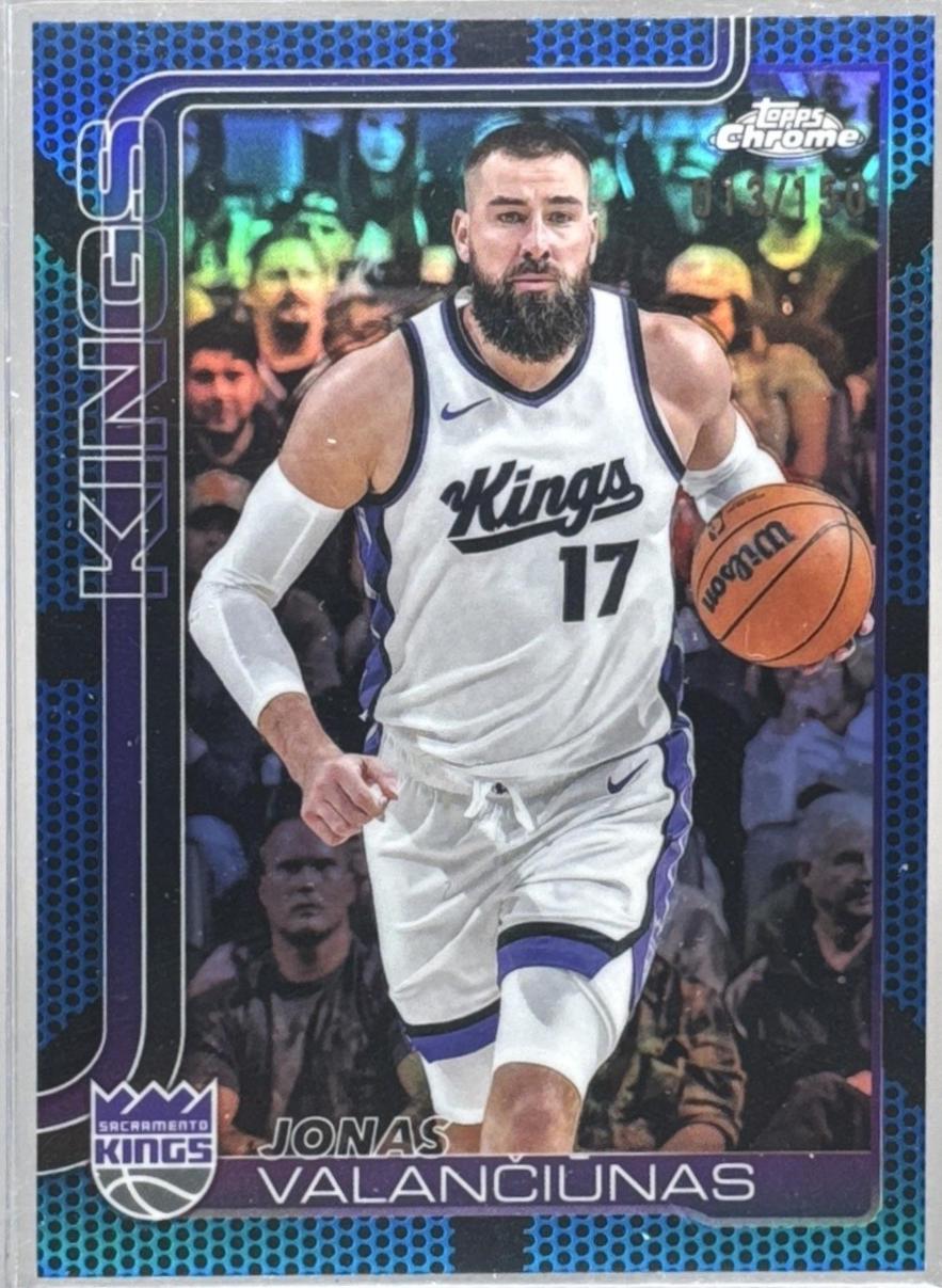 Jonas Valanciūnas [Blue Basketball Refractor] #206