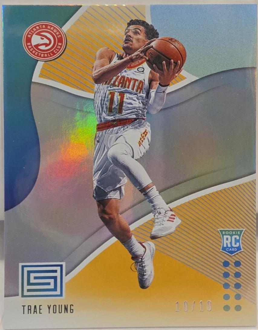 Trae Young [Gold] #142