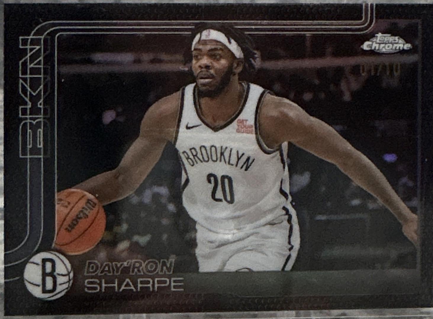 Day'Ron Sharpe [Black Basketball Refractor] #74