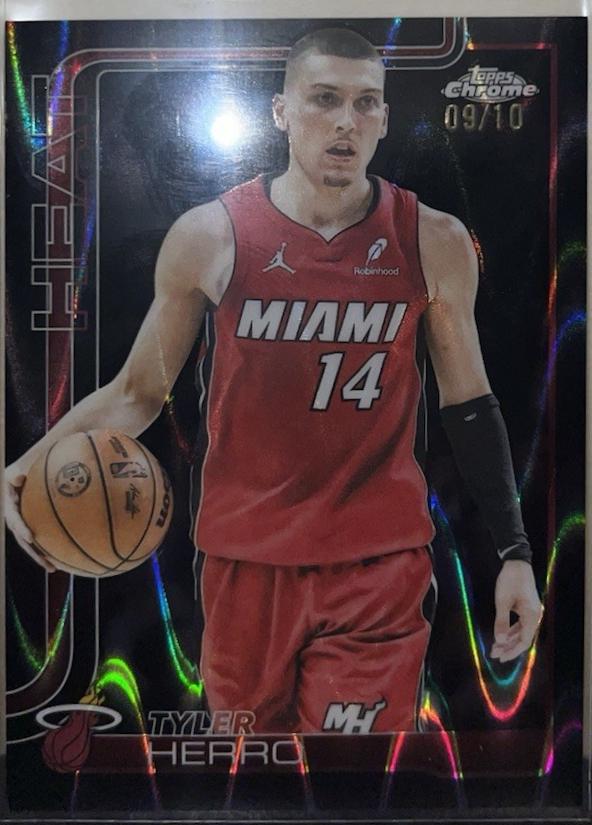 Tyler Herro [RayWave Black Refractor] #188