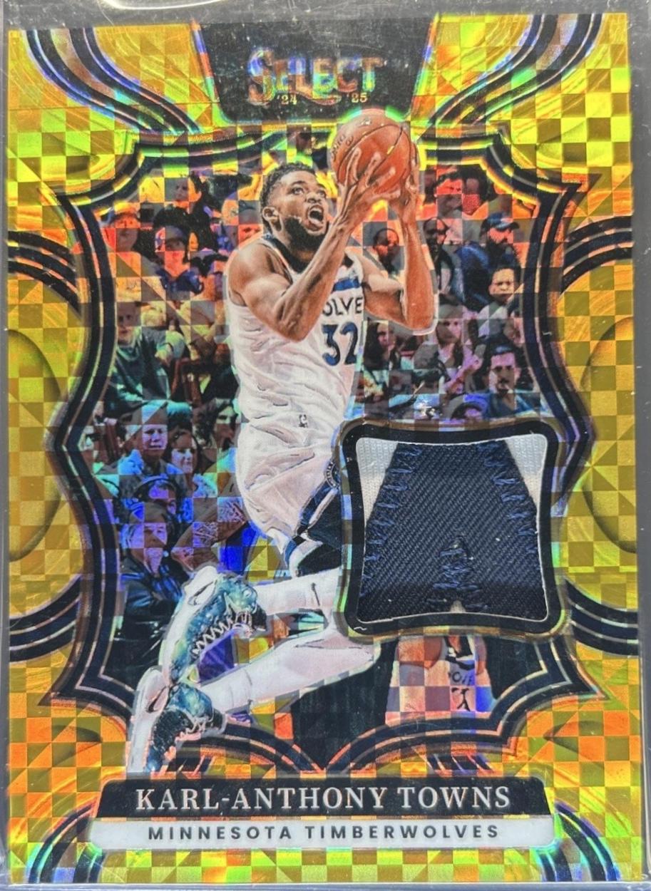 Karl-Anthony Towns [Gold Prizm] #2