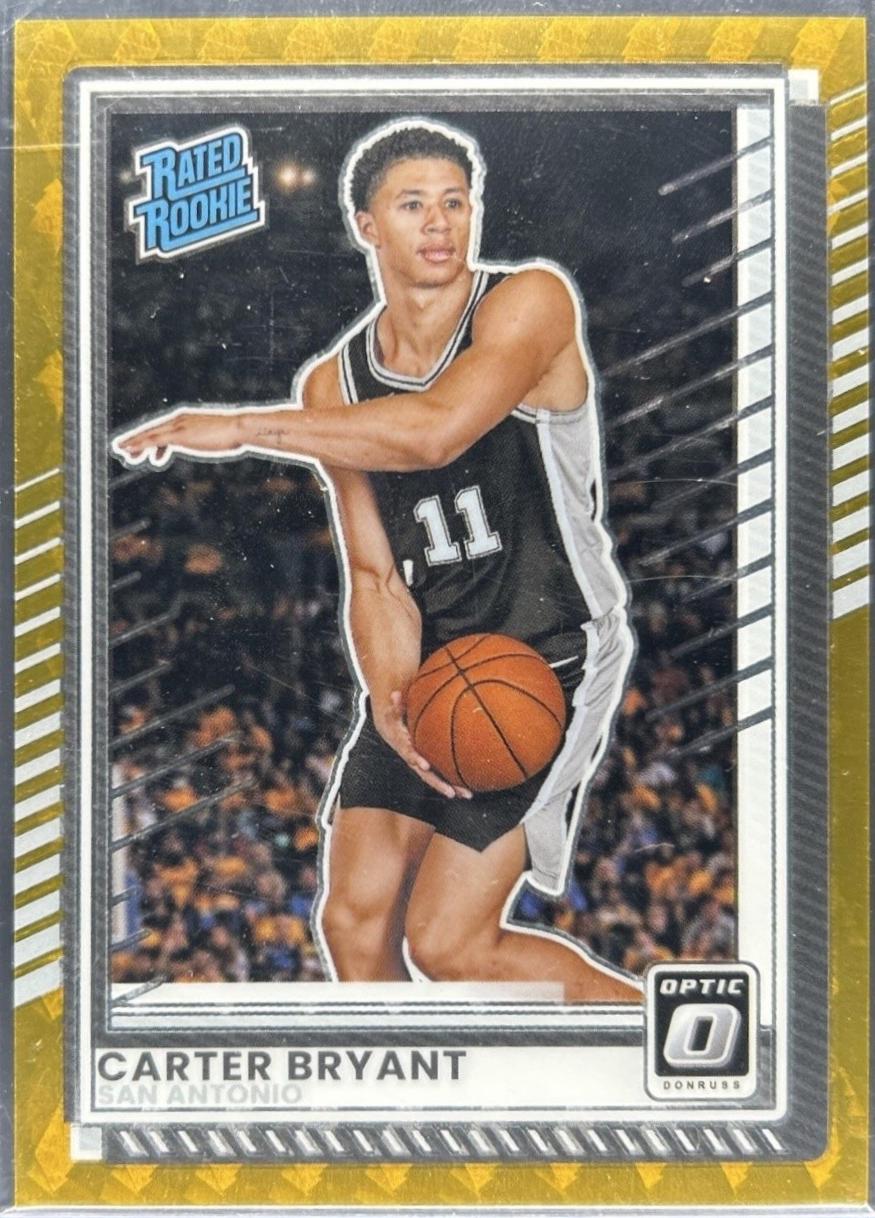 Carter Bryant [FOTL Gold Optic] #8
